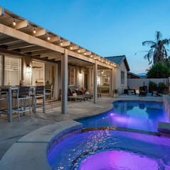 Desert Villa, 4bd with Private Pool/Spa Game Room