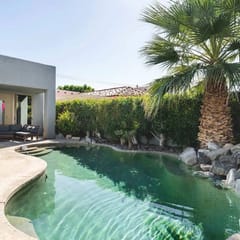 The Hideaway Villa, Modern Pool Home in La Quinta