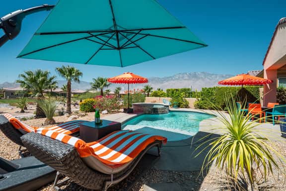 Chimayo Villa, Poolside Mtn Views close to PS - Image 5