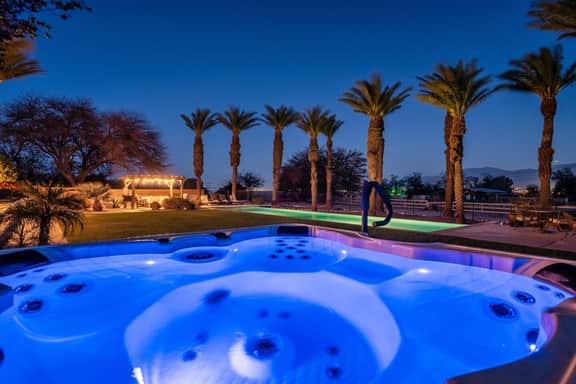 Moon Shadow Villa, Private,80ft Infinity Pool, Spa - Image 2